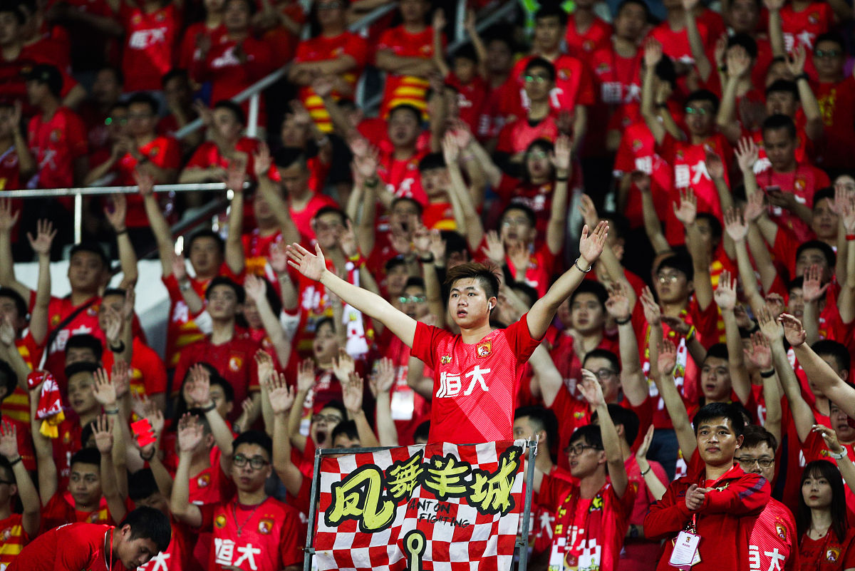 中国队勇夺胜利，再次引领足坛风潮